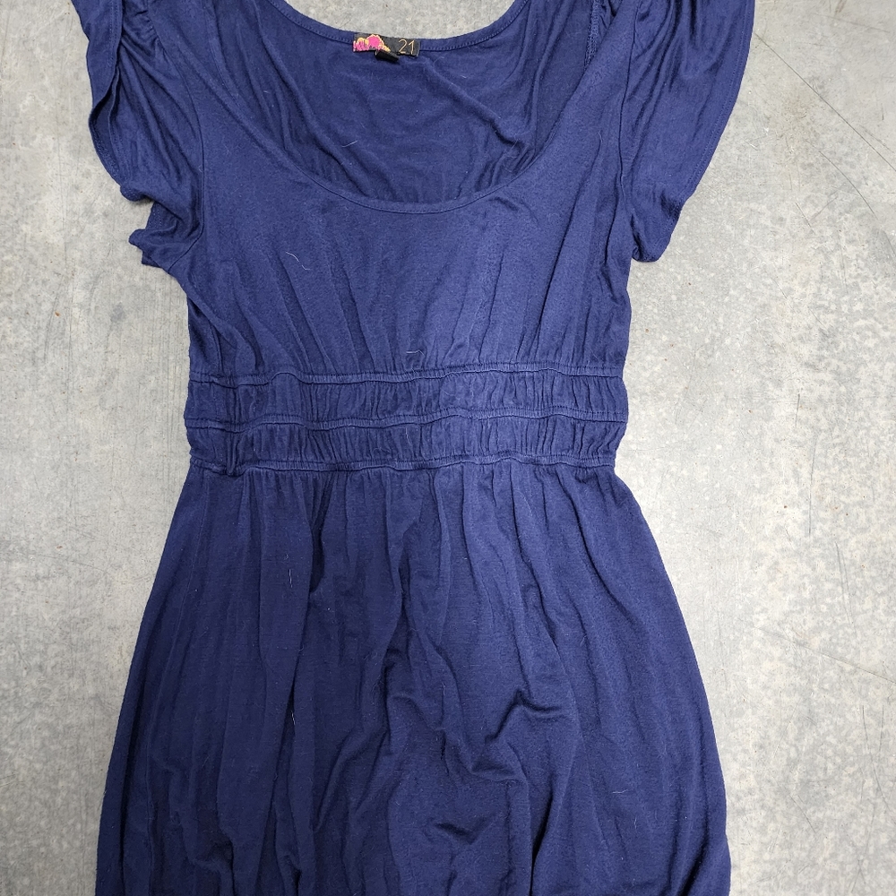 Small dress by 21